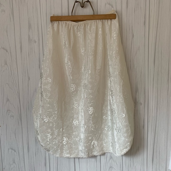 Vintage Dresses & Skirts - Vintage Deera Skirt slip